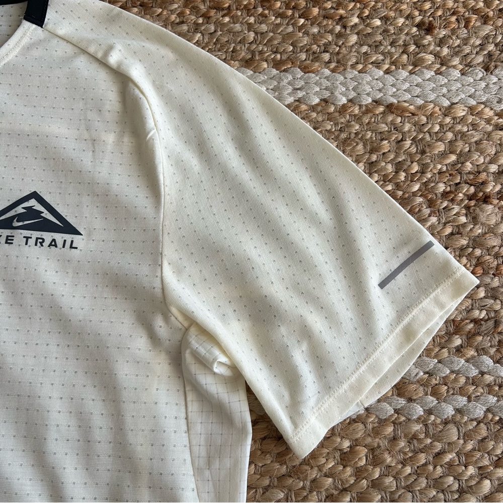 Nike Trail Performance Dri-Fit T-Shirt - Picture 10 of 11